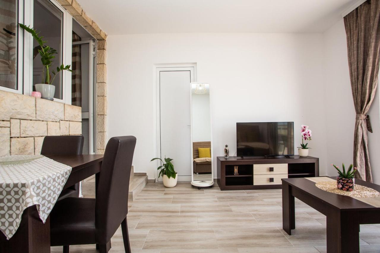 Apartments Jelena Ulcinj Exteriör bild